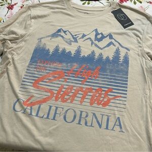 Beige Explore the High Sierras T-Shirt Medium Size